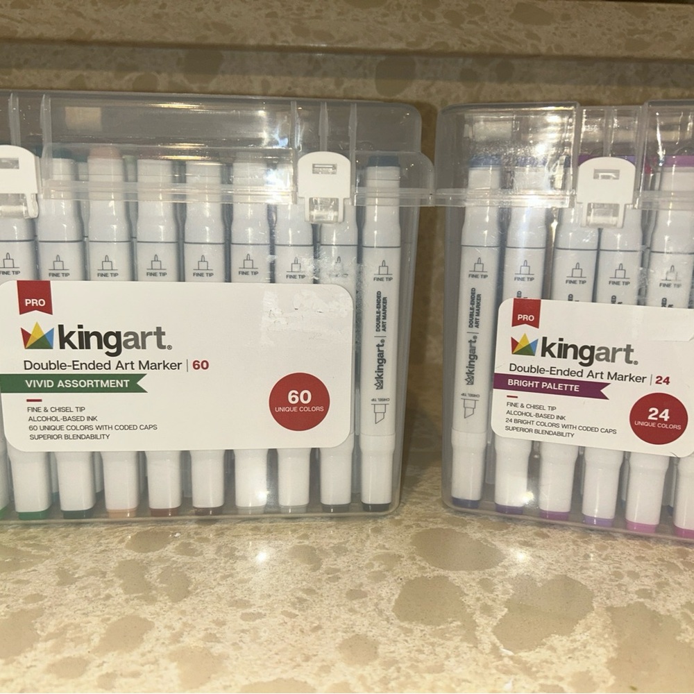 Double-Ended Art Marker Set - Vivid Assortment